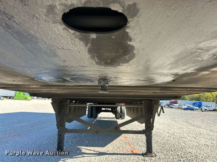 image for item EK3447 2022 Great Dane CCC-3314-21053 dry van trailer