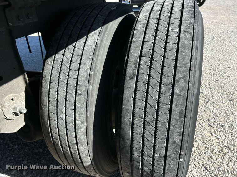 image for item EK3447 2022 Great Dane CCC-3314-21053 dry van trailer