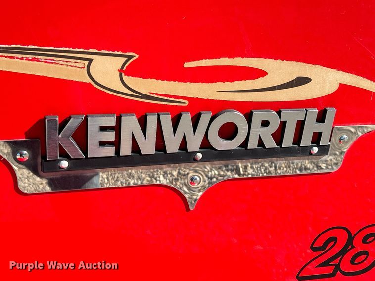 image for item EK3479 Kenworth  W900 truck hood