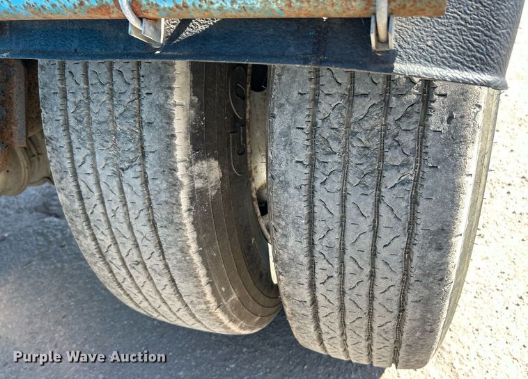 image for item EK3535 1997 Benlee TATBS48 container trailer