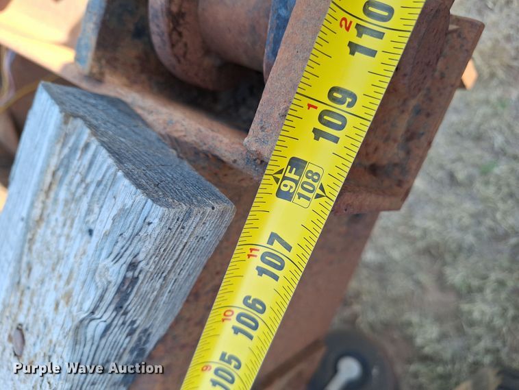 image for item EQ2325 Rear axle assembly