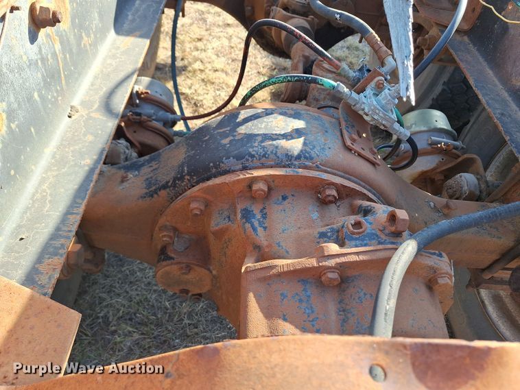 image for item EQ2325 Rear axle assembly