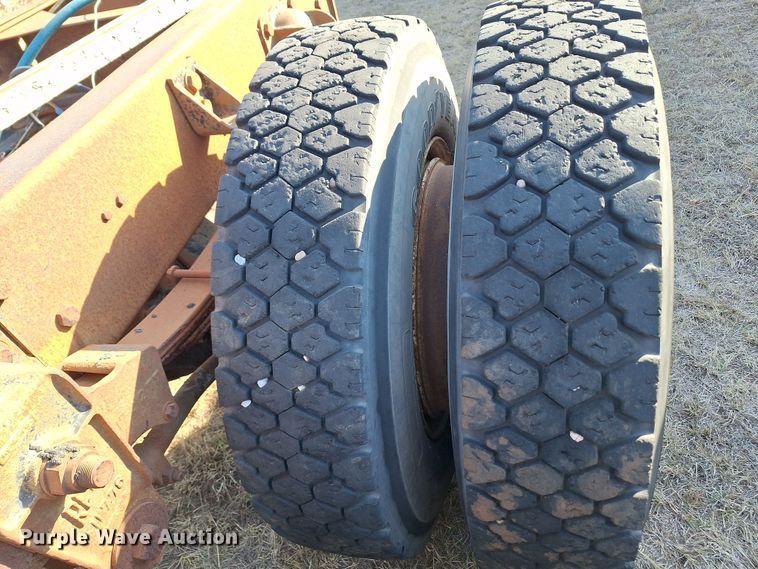 image for item EQ2325 Rear axle assembly