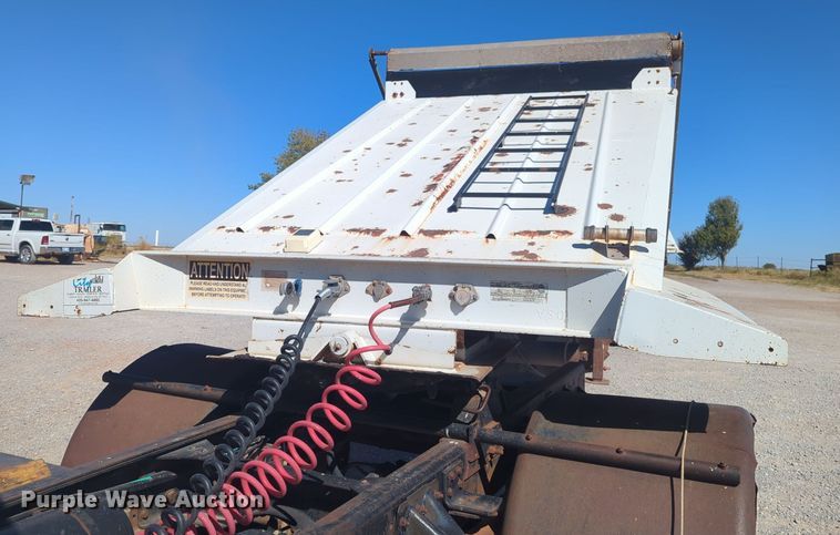 image for item EQ2340 2011 Construction Trailer Specialists BDT-42 bottom dump trailer