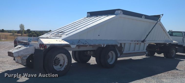 image for item EQ2340 2011 Construction Trailer Specialists BDT-42 bottom dump trailer
