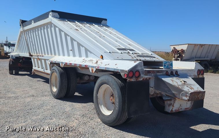 image for item EQ2340 2011 Construction Trailer Specialists BDT-42 bottom dump trailer
