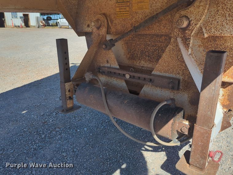 image for item EQ2340 2011 Construction Trailer Specialists BDT-42 bottom dump trailer