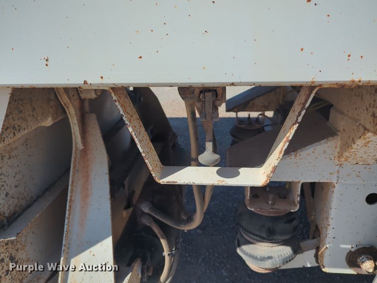 image for item EQ2340 2011 Construction Trailer Specialists BDT-42 bottom dump trailer