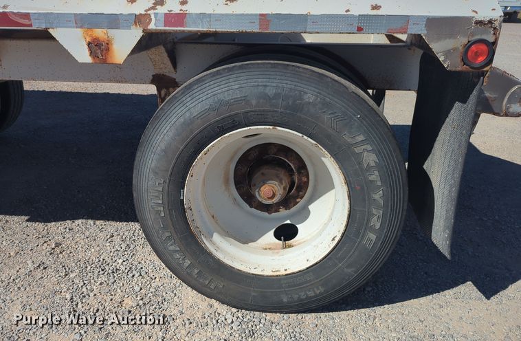 image for item EQ2340 2011 Construction Trailer Specialists BDT-42 bottom dump trailer