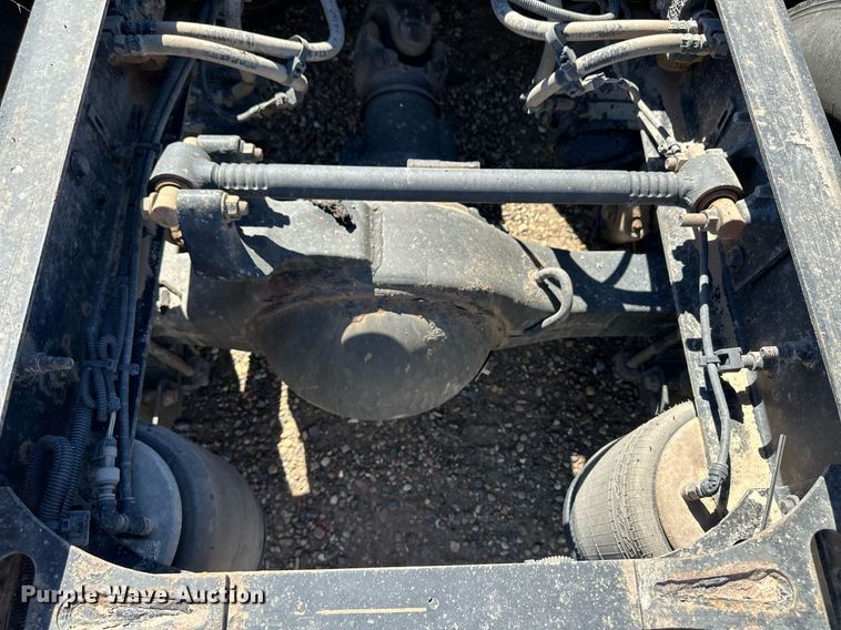 image for item ER8024 2015 International ProStar Plus semi truck