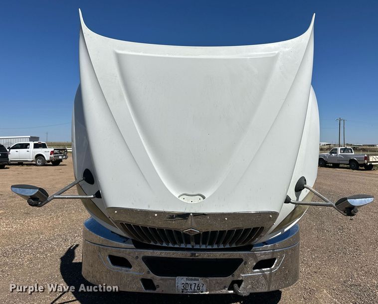 image for item ER8024 2015 International ProStar Plus semi truck