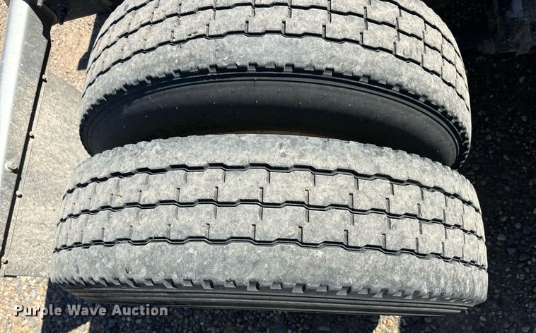 image for item ER8024 2015 International ProStar Plus semi truck