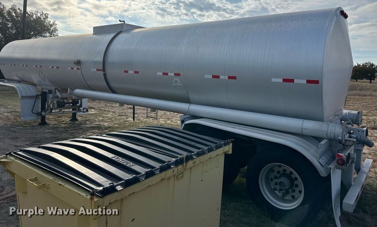 image for item ER8083 2017 Polar tank trailer