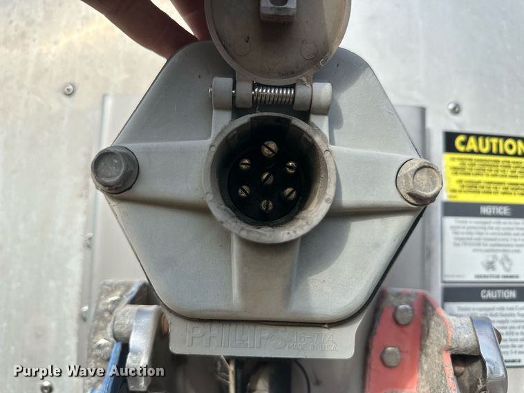 image for item ER8083 2017 Polar tank trailer