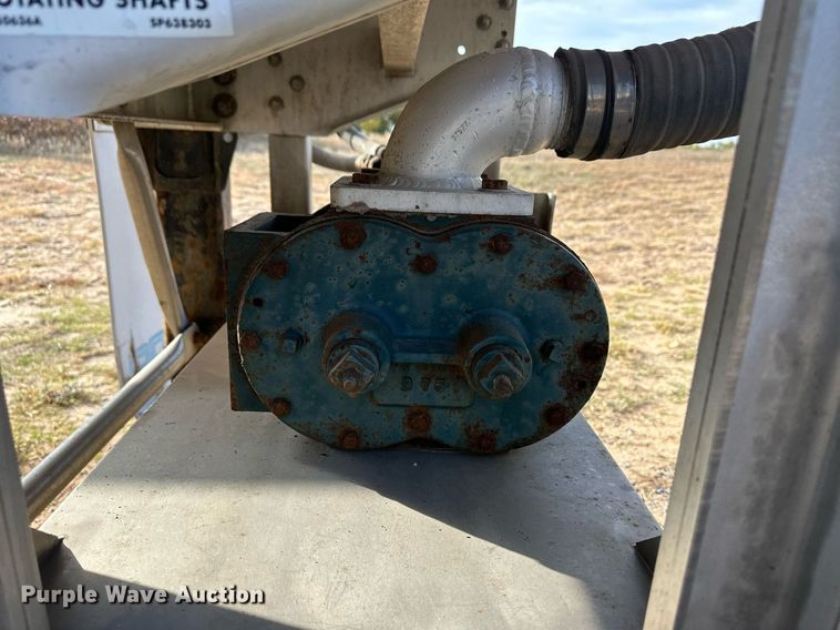 image for item ER8083 2017 Polar tank trailer