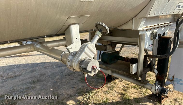 image for item ER8083 2017 Polar tank trailer