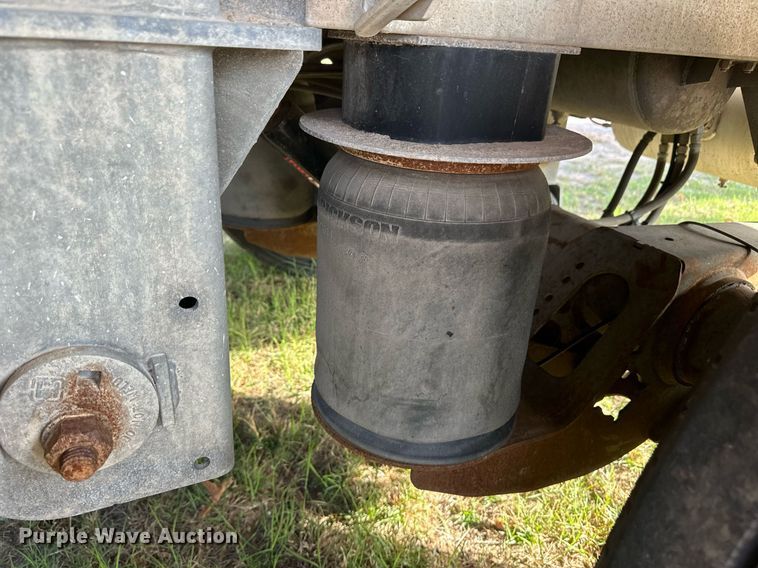 image for item ER8083 2017 Polar tank trailer