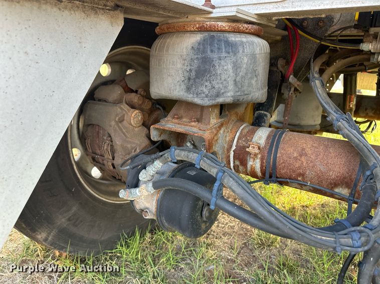 image for item ER8083 2017 Polar tank trailer