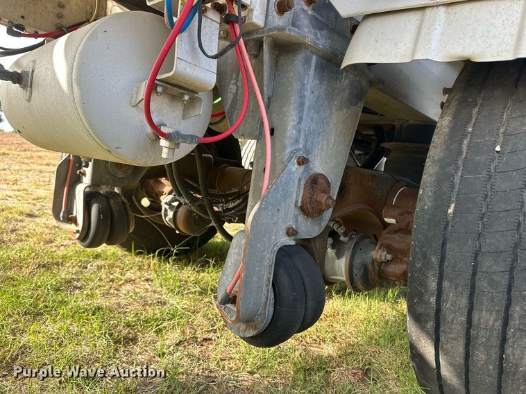 image for item ER8083 2017 Polar tank trailer