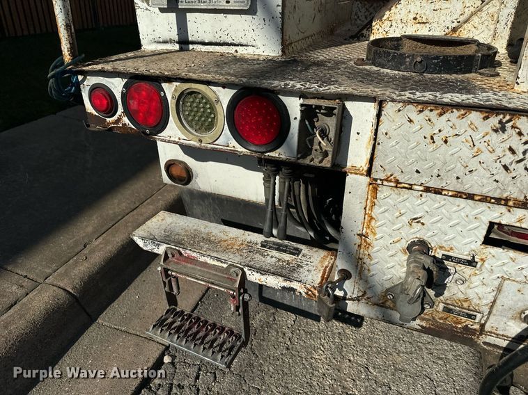 image for item IE9148 2001 Sterling digger derrick truck