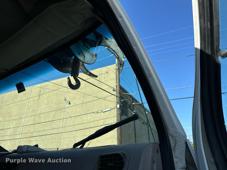 image for item IE9148 2001 Sterling digger derrick truck