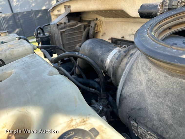 image for item IE9148 2001 Sterling digger derrick truck