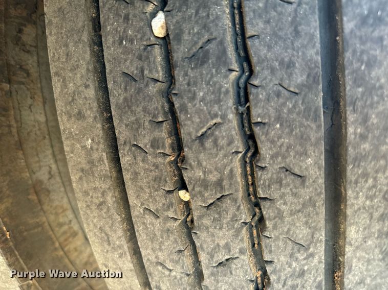 image for item IE9148 2001 Sterling digger derrick truck