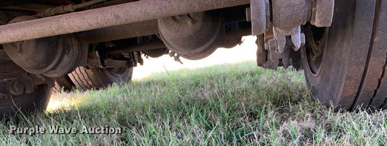 image for item JT9729 1997 Viking VPPD-48 drop deck trailer