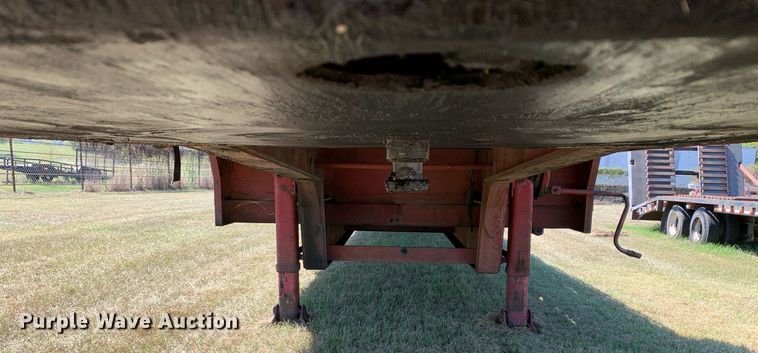 image for item JT9729 1997 Viking VPPD-48 drop deck trailer