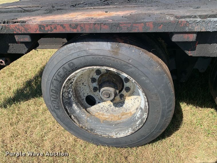 image for item JT9729 1997 Viking VPPD-48 drop deck trailer