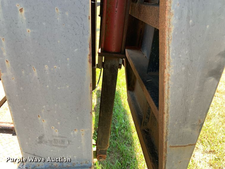 image for item JT9730 1981 Aztec drop deck equipment trailer