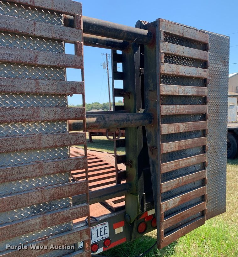 image for item JT9730 1981 Aztec drop deck equipment trailer