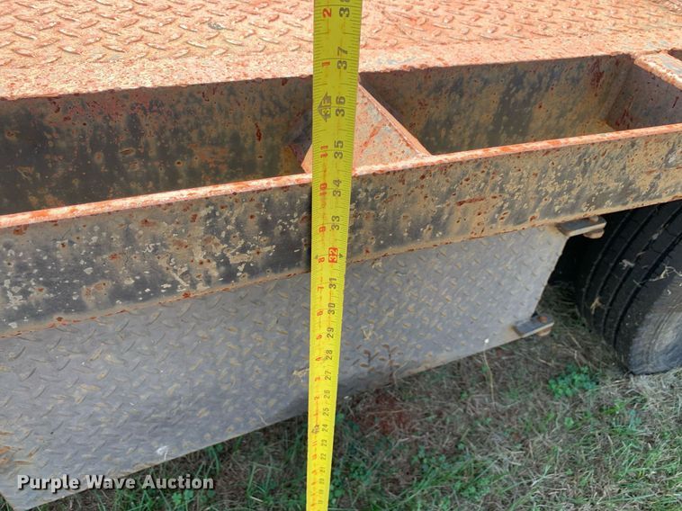 image for item JT9730 1981 Aztec drop deck equipment trailer