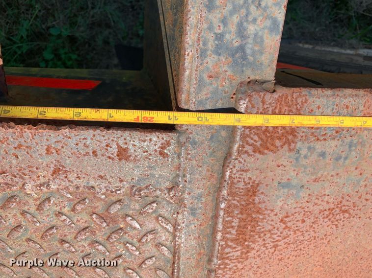 image for item JT9730 1981 Aztec drop deck equipment trailer