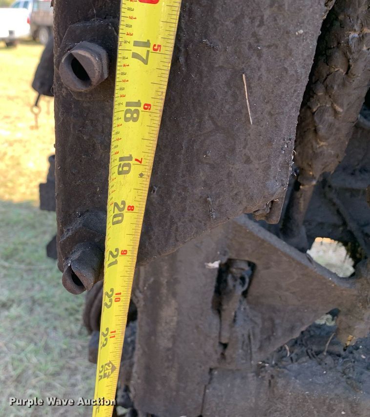 image for item JT9735 2011 Peterbilt  365 oil distributor truck