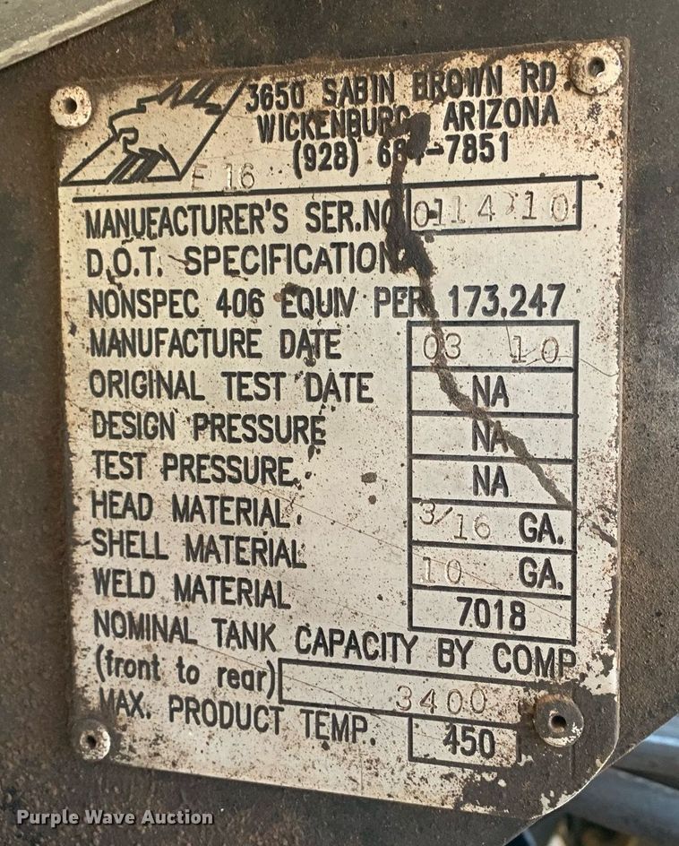 image for item JT9735 2011 Peterbilt  365 oil distributor truck