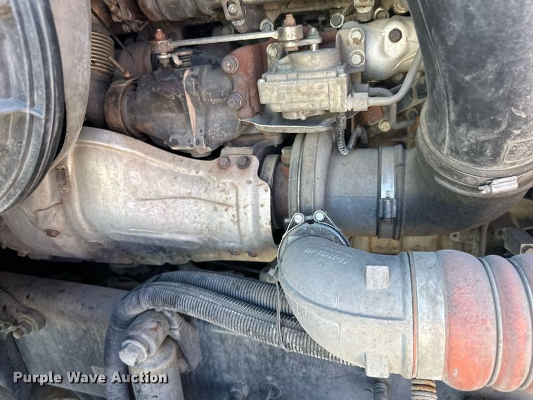 image for item LO9439 2014 Freightliner Cascadia semi truck