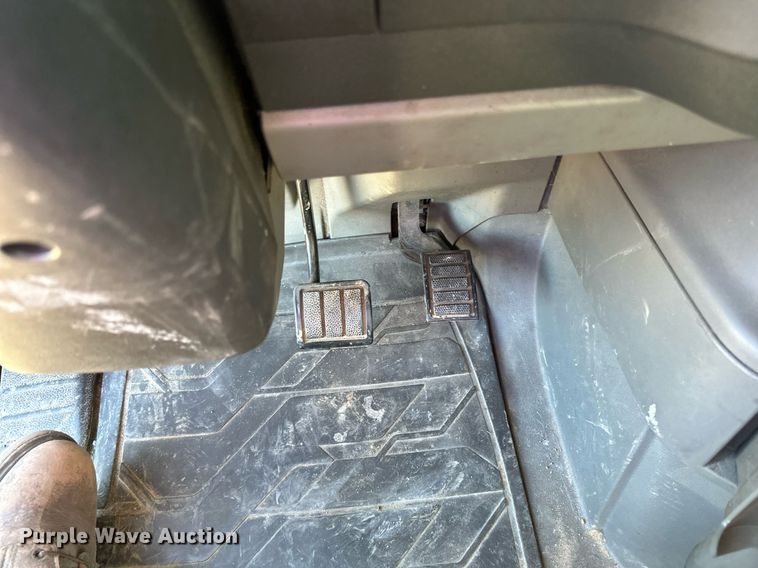 image for item LR9491 2019 Volvo VNL860 semi truck