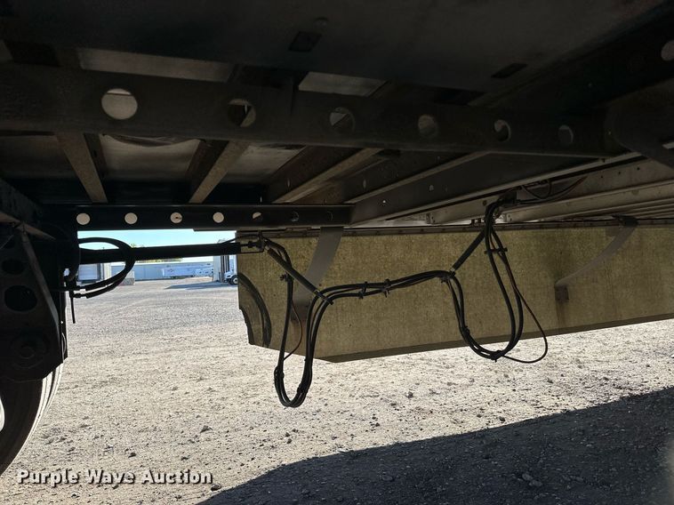 image for item LR9494 2016 Utility VS2RA refrigerated van trailer