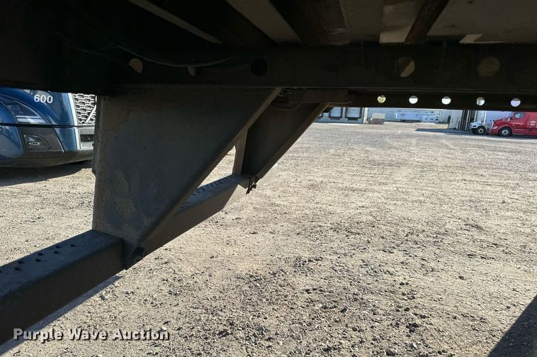 image for item LR9494 2016 Utility VS2RA refrigerated van trailer