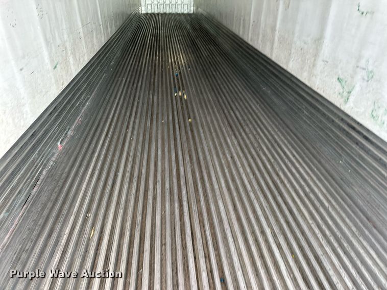 image for item LR9494 2016 Utility VS2RA refrigerated van trailer