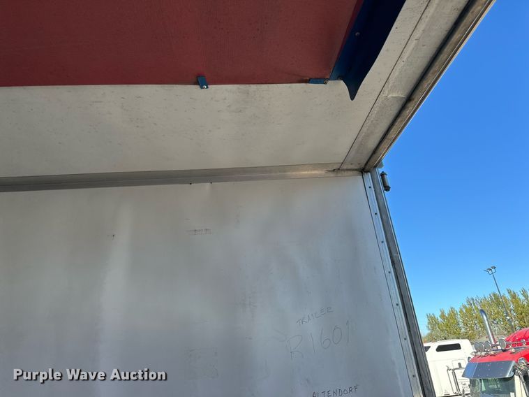 image for item LR9494 2016 Utility VS2RA refrigerated van trailer