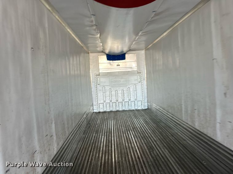 image for item LR9494 2016 Utility VS2RA refrigerated van trailer