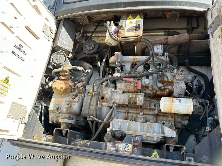 image for item LR9494 2016 Utility VS2RA refrigerated van trailer