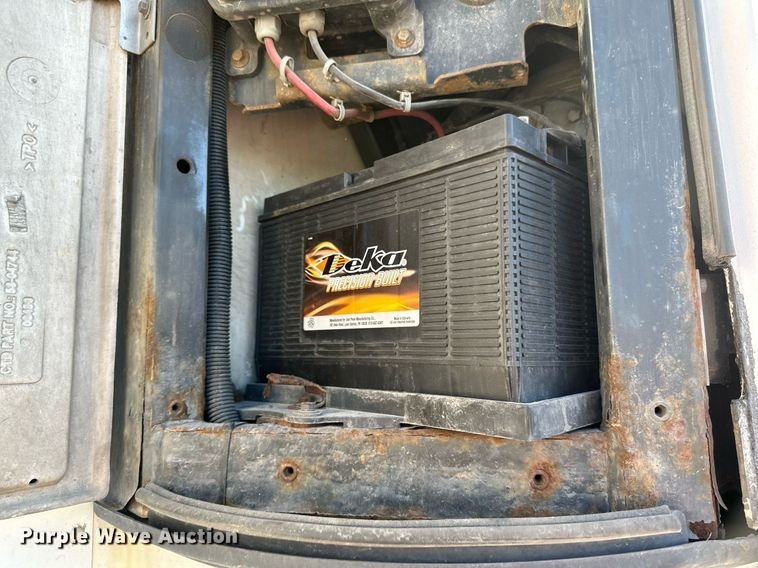 image for item LR9494 2016 Utility VS2RA refrigerated van trailer