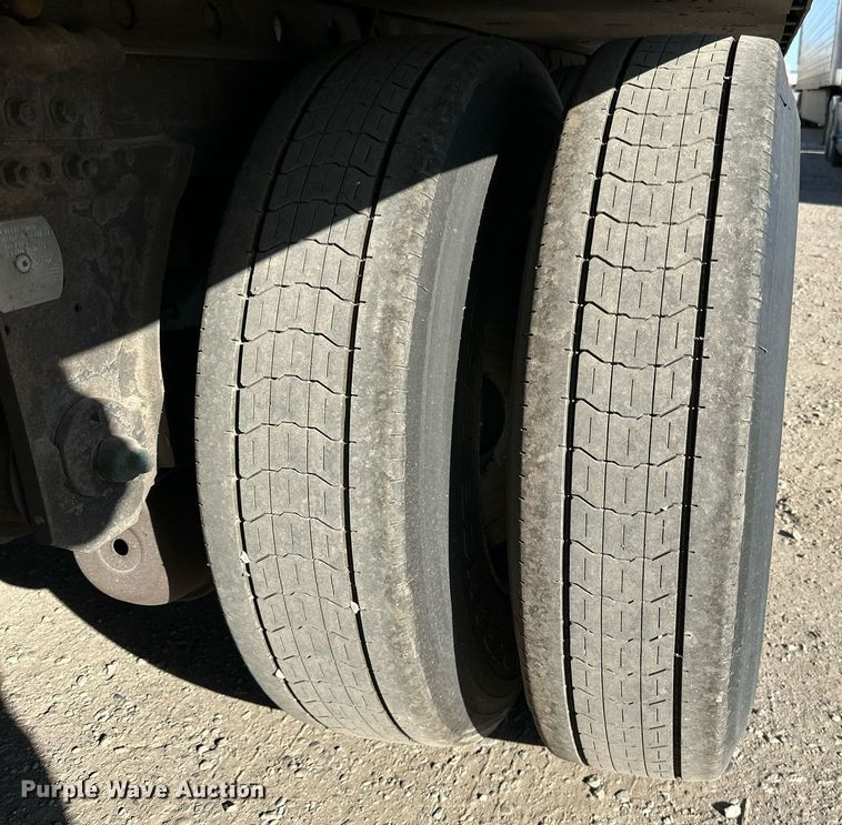 image for item LR9494 2016 Utility VS2RA refrigerated van trailer