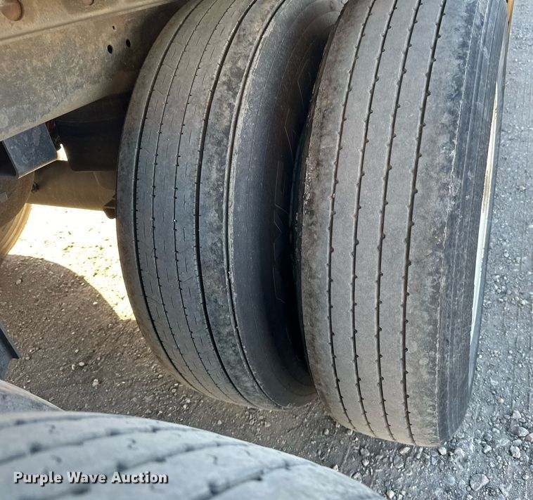 image for item LR9494 2016 Utility VS2RA refrigerated van trailer