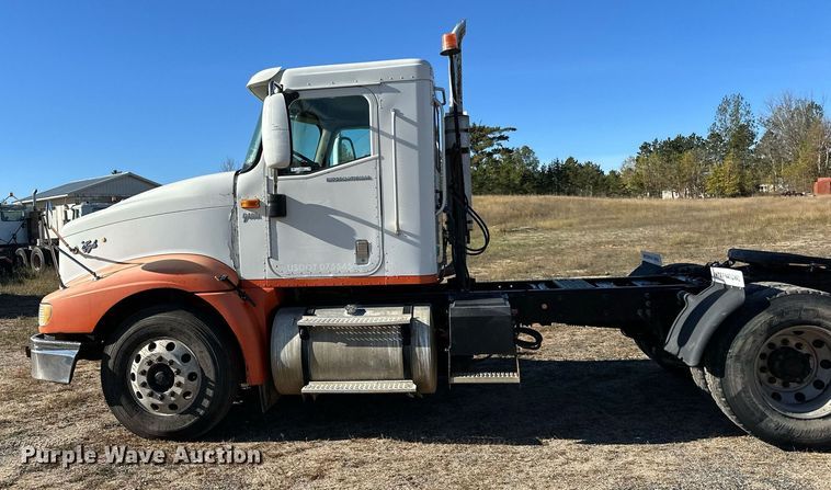 image for item LR9506 2006 International 9400i semi truck