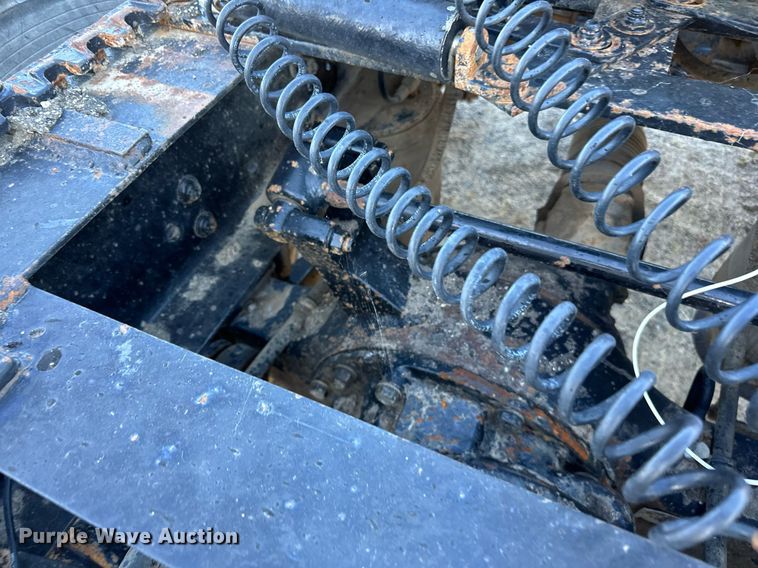 image for item LR9506 2006 International 9400i semi truck