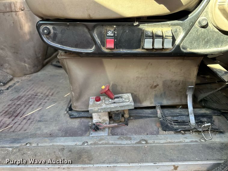 image for item LR9506 2006 International 9400i semi truck